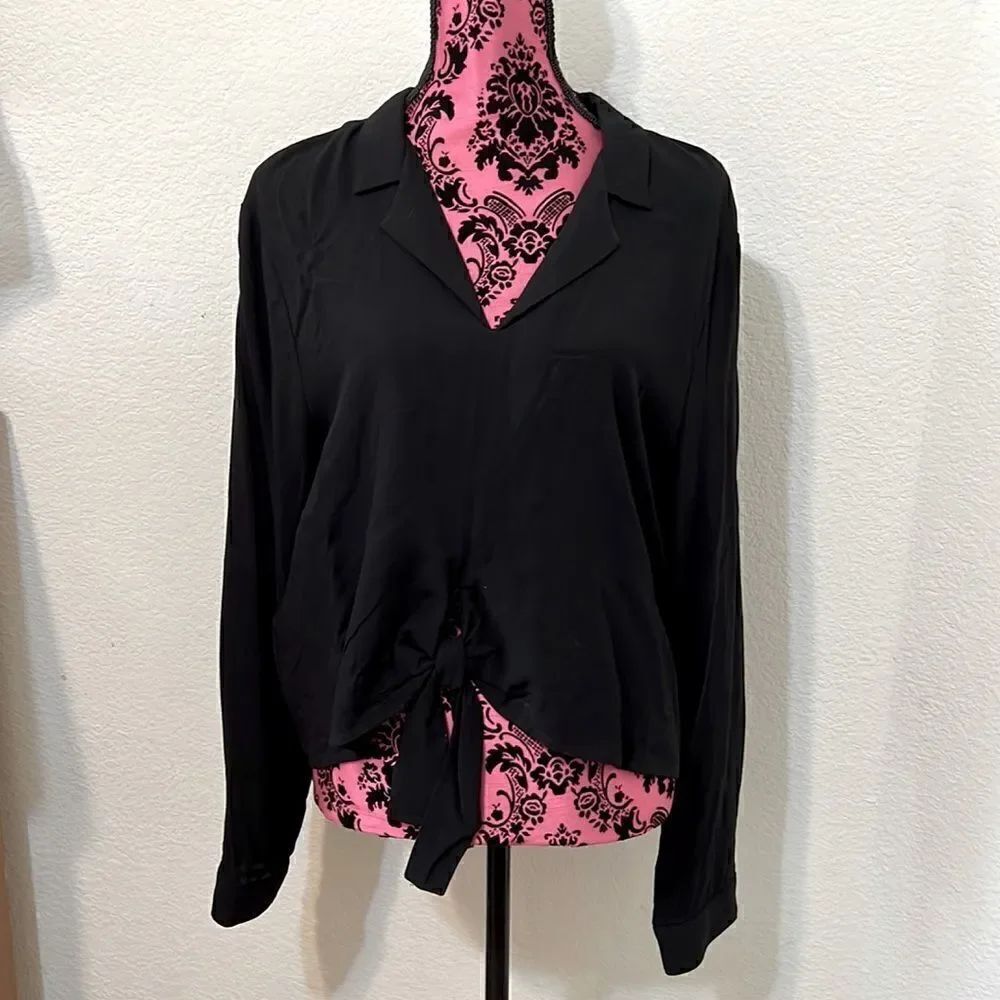 BCB Generation Long Sleeve Bottom Tie Blouse - XL
